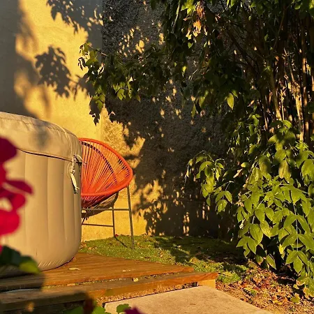 Nyaraló Grande Maison De Charme Avec Jardin