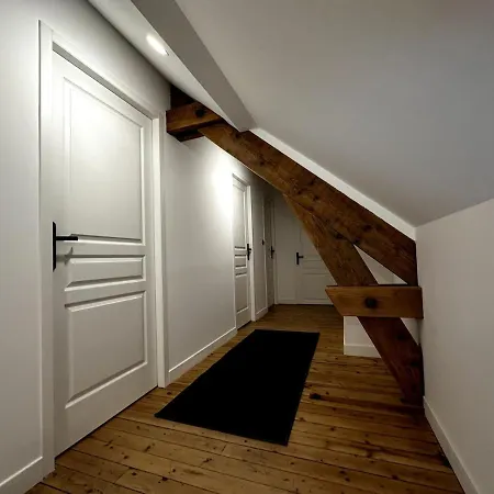 Nyaraló Grande Maison De Charme Avec Jardin