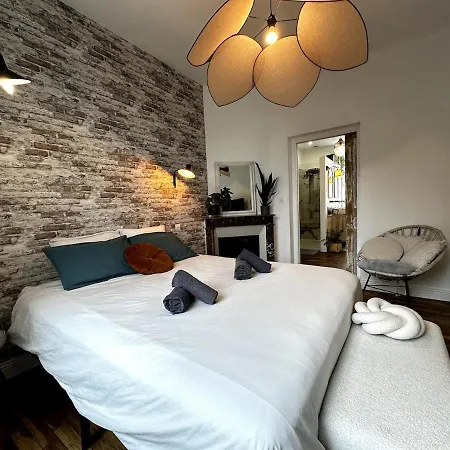 Grande Maison De Charme Avec Jardin Vakantiehuis *