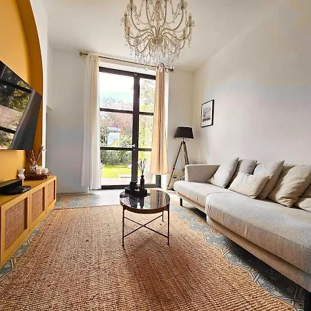 Grande Maison De Charme Avec Jardin