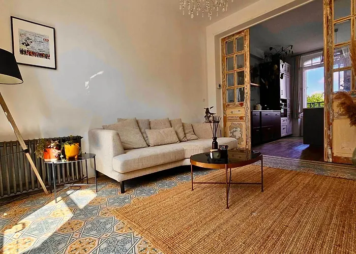 Grande Maison De Charme Avec Jardin *