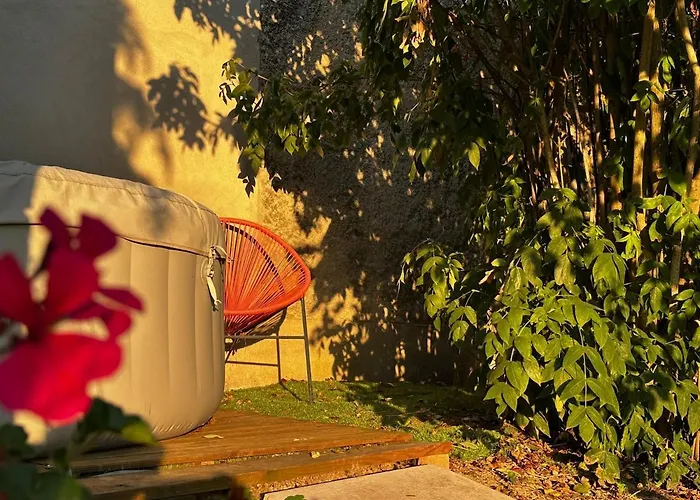 Holiday home Grande Maison De Charme Avec Jardin