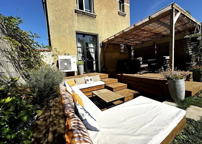 Grande Maison De Charme Avec Jardin Holiday home