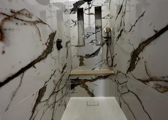 Grande Maison De Charme Avec Jardin Holiday home Reims